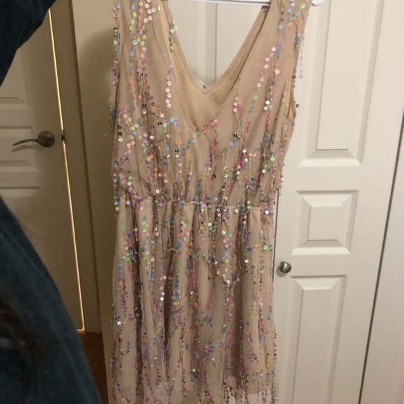 Shimmery holiday dress sleeveless nude tone with sequins size Med - Picture 2 of 4